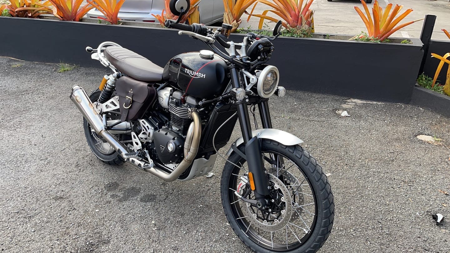 Customer photo review of Triumph Side Cover Solo Bag - TSB01
