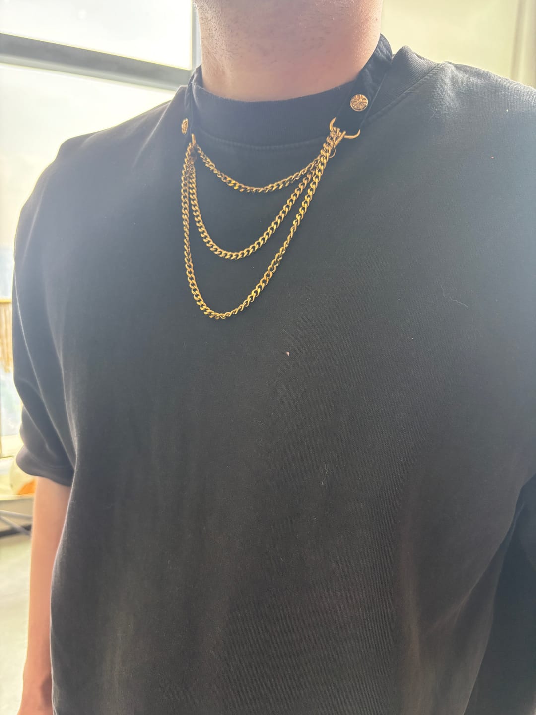 Customer photo review of Golden Reverie Velvet Choker – 2-in-1 Adjustable Velvet Chain