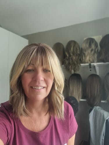 Customer photo review of JBEXTENSION 12 Inches Scalpiana Hazelnut 3.5X4 Hard Silky Top Natural Scalp Effect Women Wig With Bangs YUNA HAZELNUT