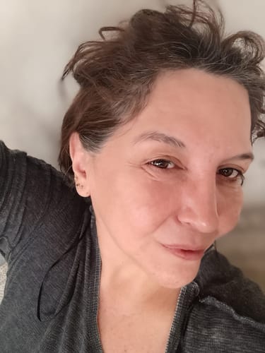 Reseña con foto de un cliente sobre Henna Jamila BAQ Premium - Cobrizo Intenso y Duradero 🔥 👩🏼‍🦰