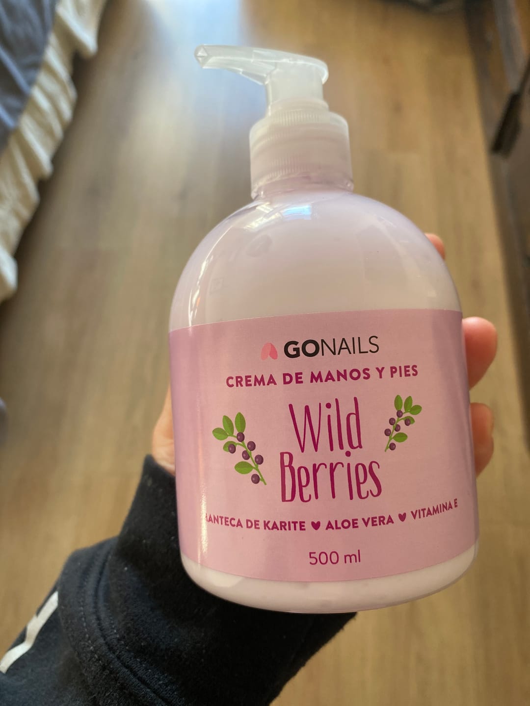 Customer photo review of Crema de Manos y Pies - Wild Berries 500 ml