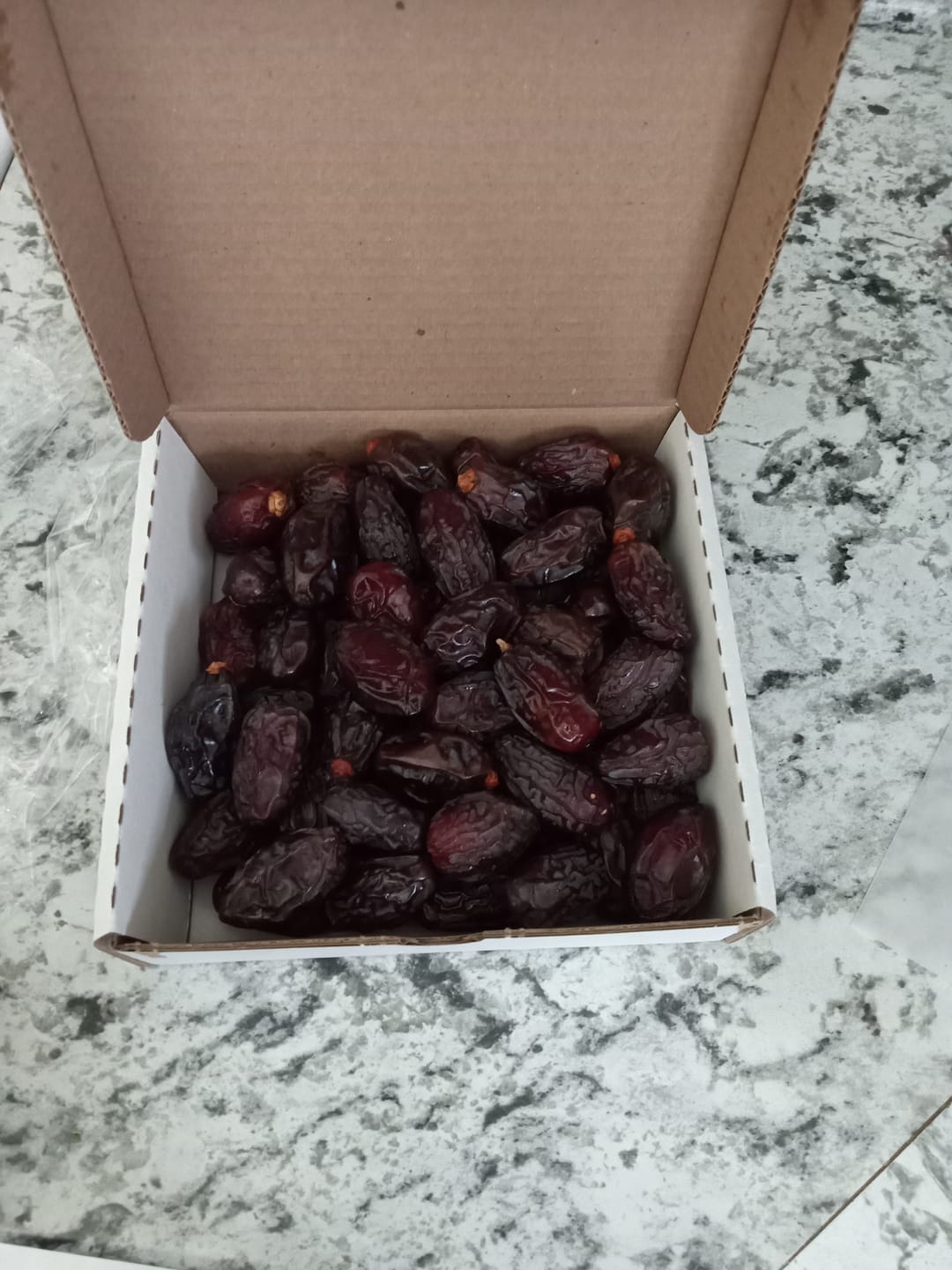 Customer photo review of Organic Pitted Medjool Dates Box