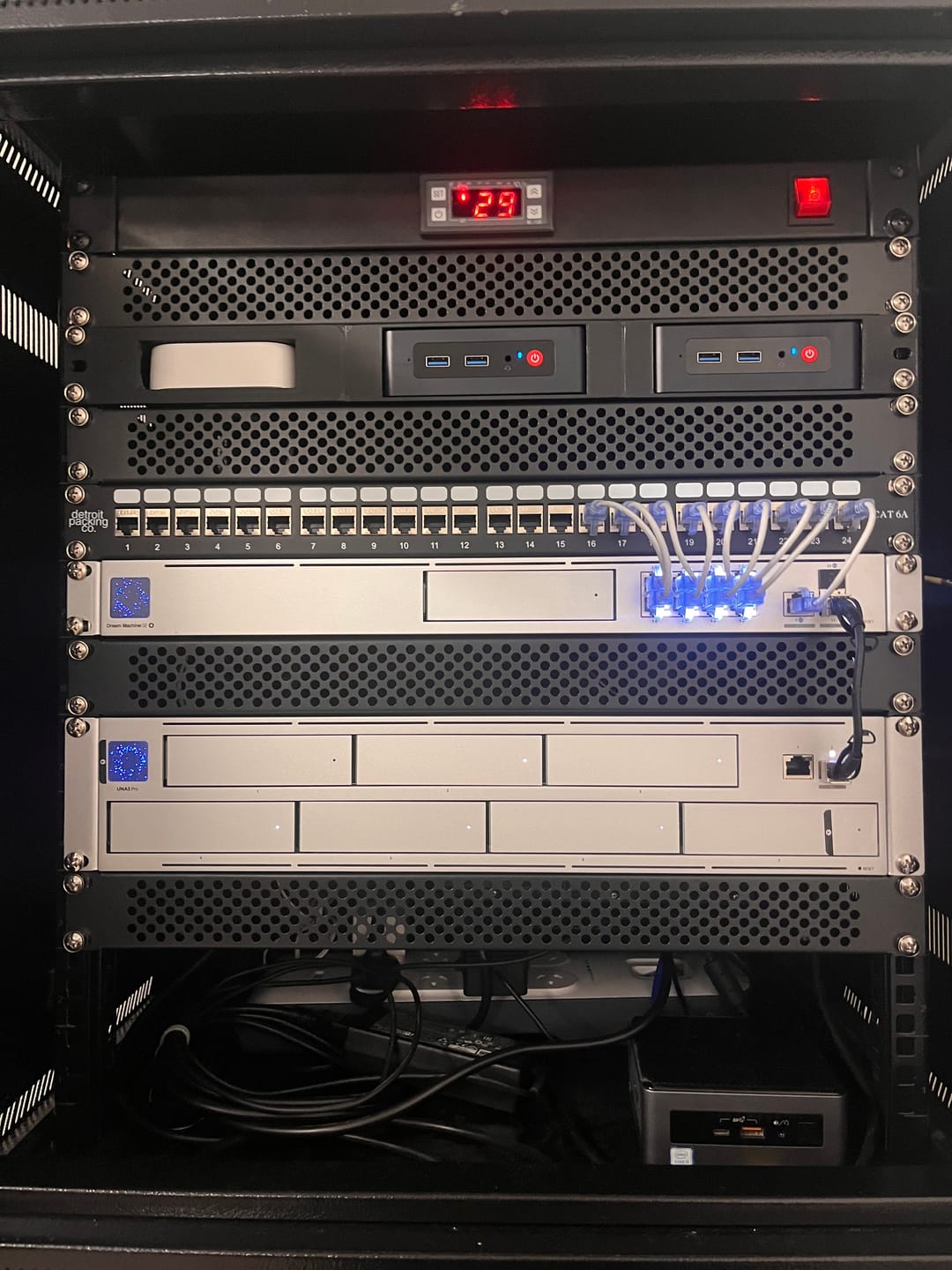 Customer photo review of 1U Rack Mount for 3x BeeLink S12 / S12 Pro / S13 Mini PCs