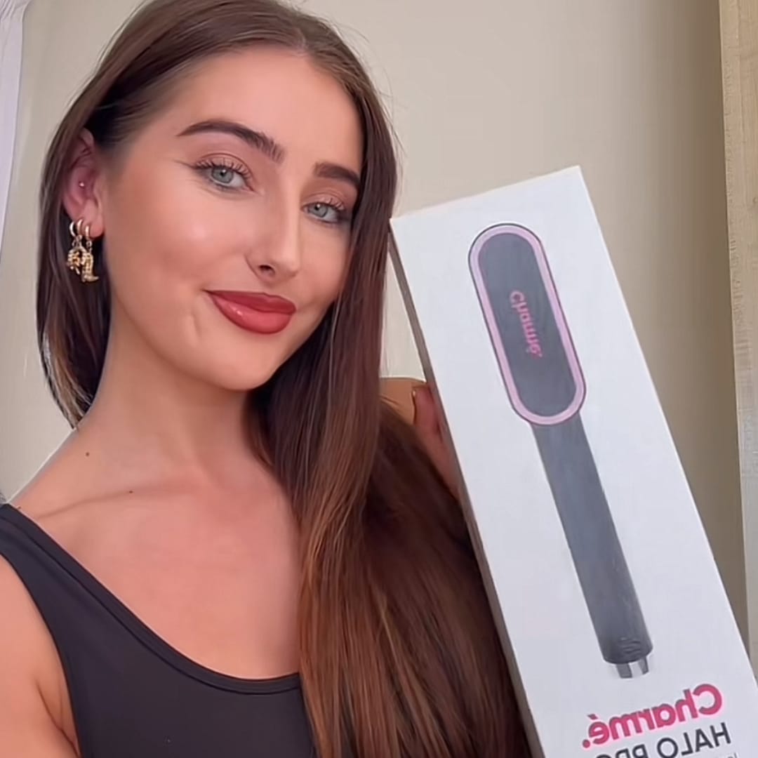 Customer photo review of Charmé Halo Pro – Ultimate One-Pass Straightening Brush