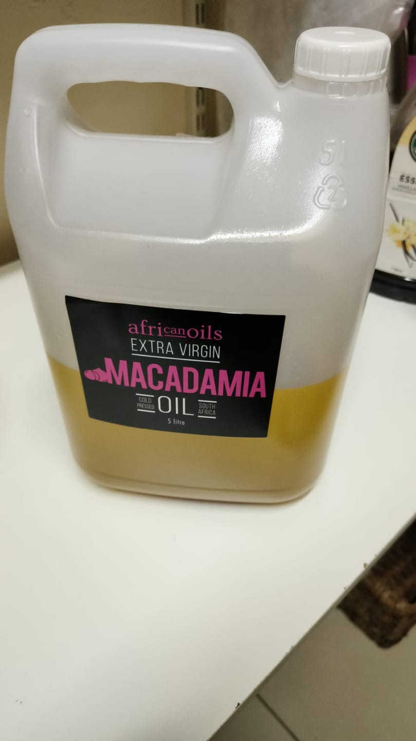 Customer photo review of 5L Cold-Pressed Macadamia Oil - Mbombela