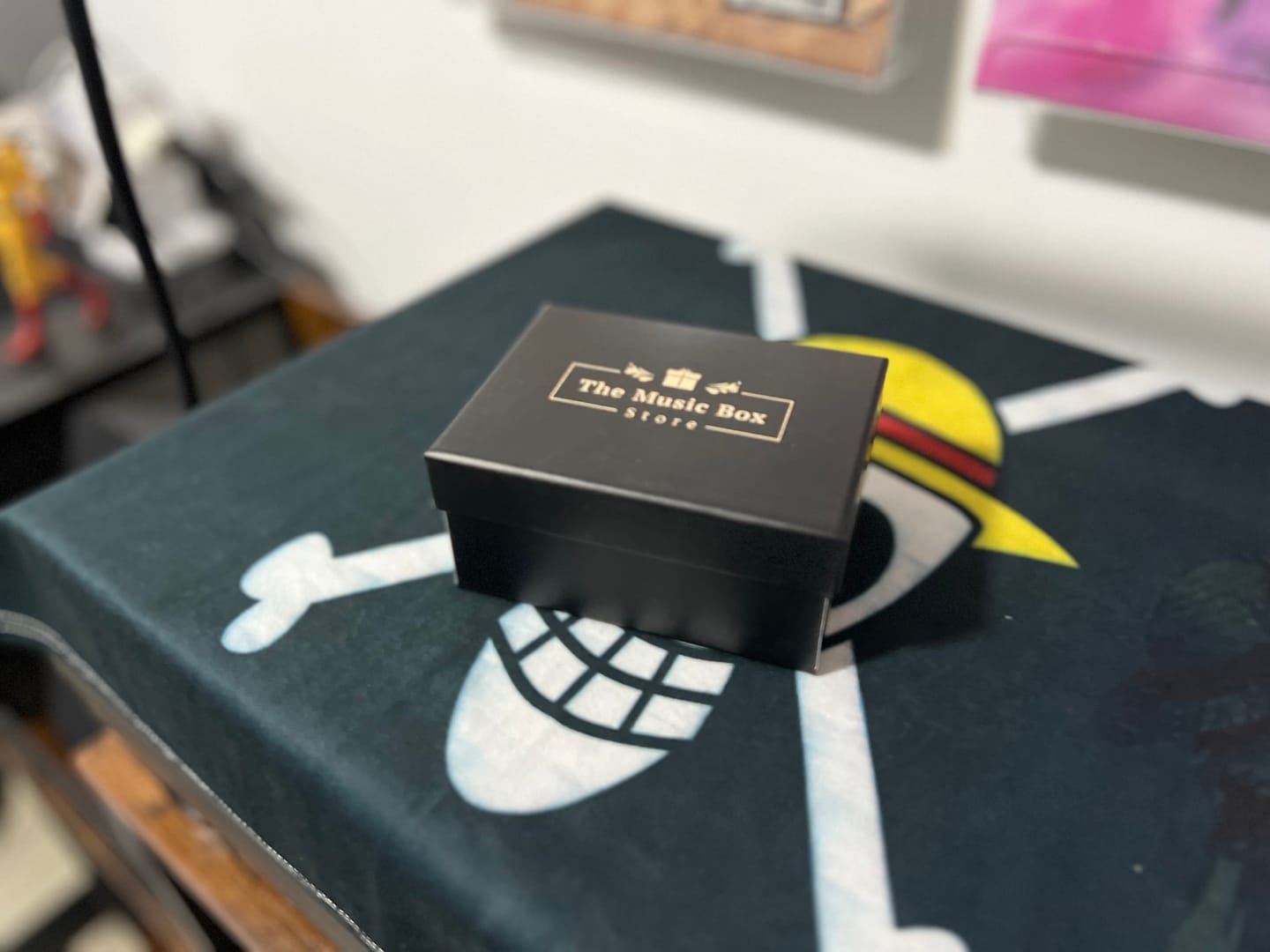 Customer photo review of Wind-up Music Box