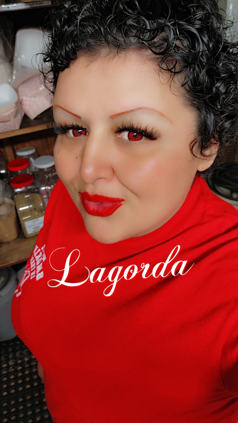 Customer photo review of Halloween Miracle Wine-red Prescription Colored Contact Lenses