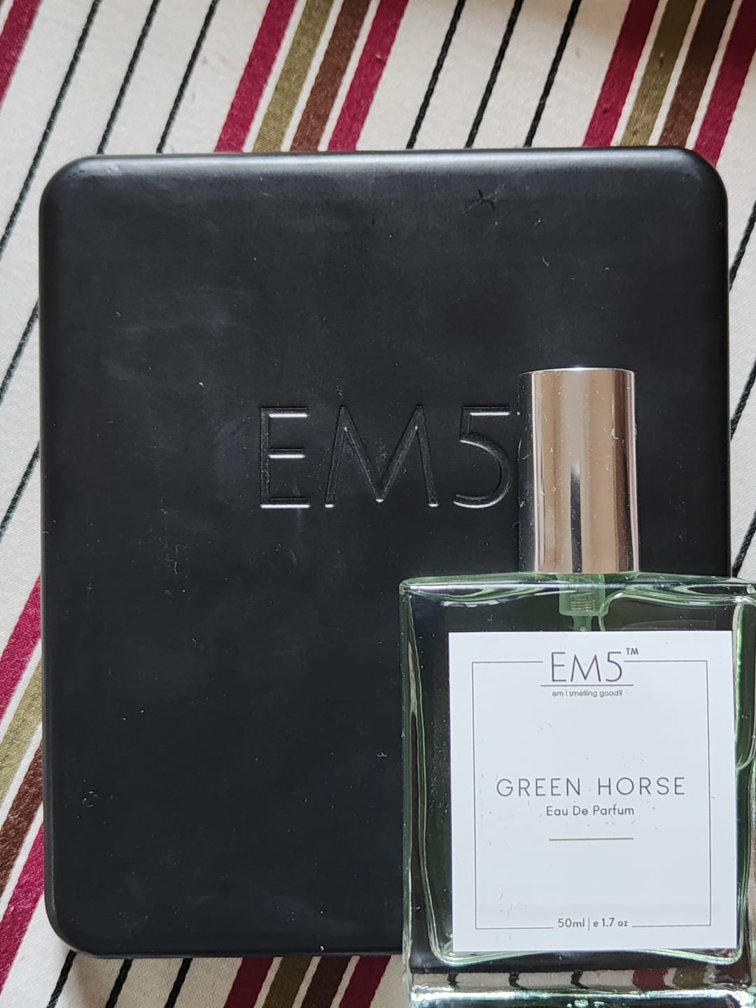 Customer photo review of EM5™ Green Horse Perfume for Men & Women | Woody Fruity Musky Fresh Aromatic Fragrance | 50 ml Unisex Eau de Parfum Spray | Luxury Gift for Him & Her