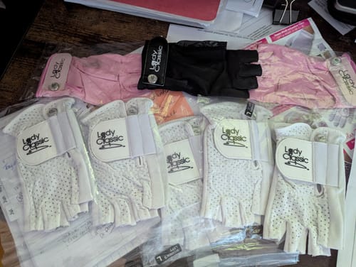 Customer photo review of Lady Classic Mesh Half Glove 5-Pack