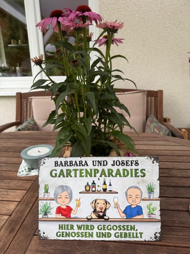 Customer photo review of Personalisiertes Gartenschild mit Namen und Hund