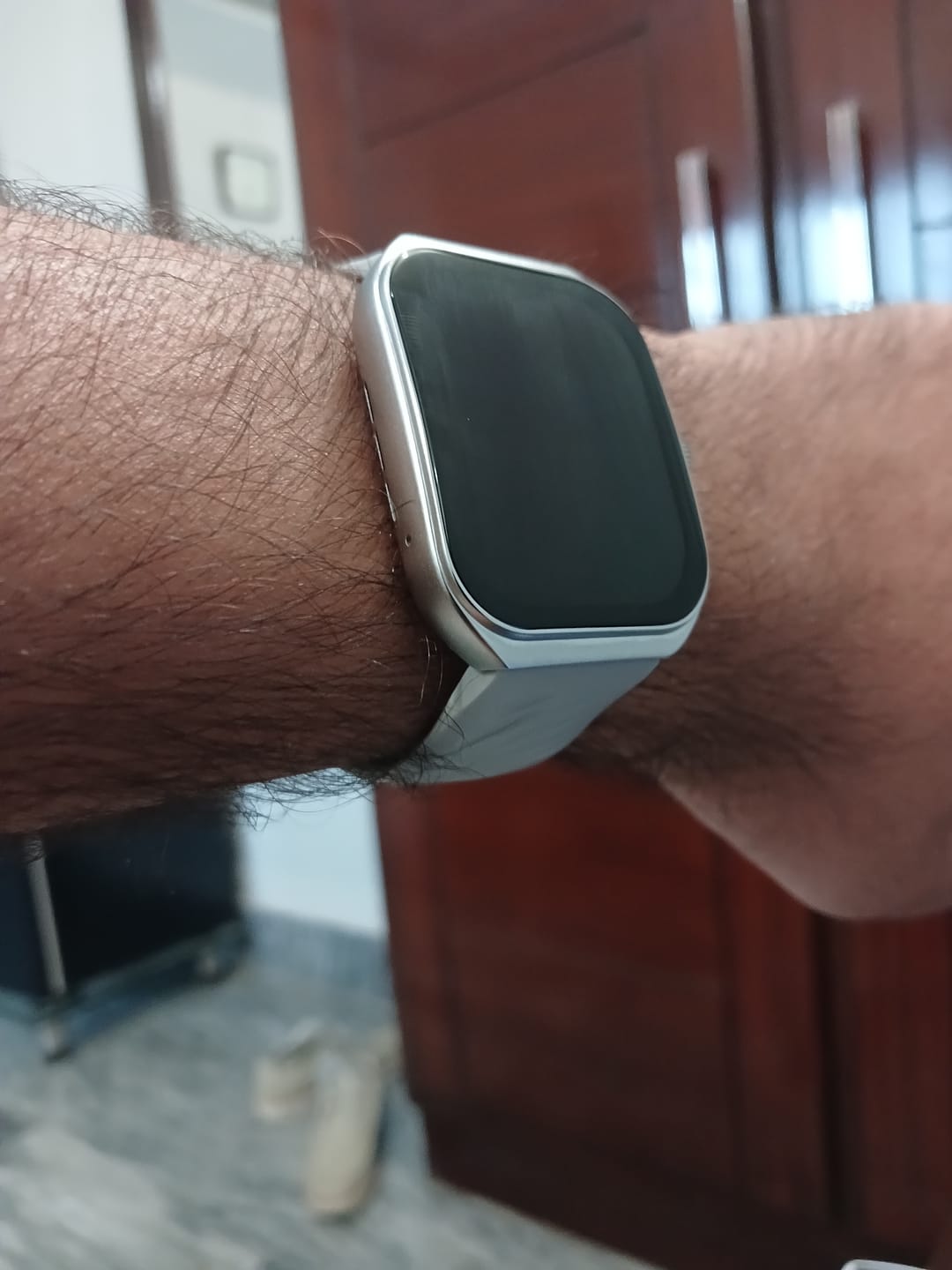 Customer photo review of Prestige Chain Smartwatch + Silicon Strap