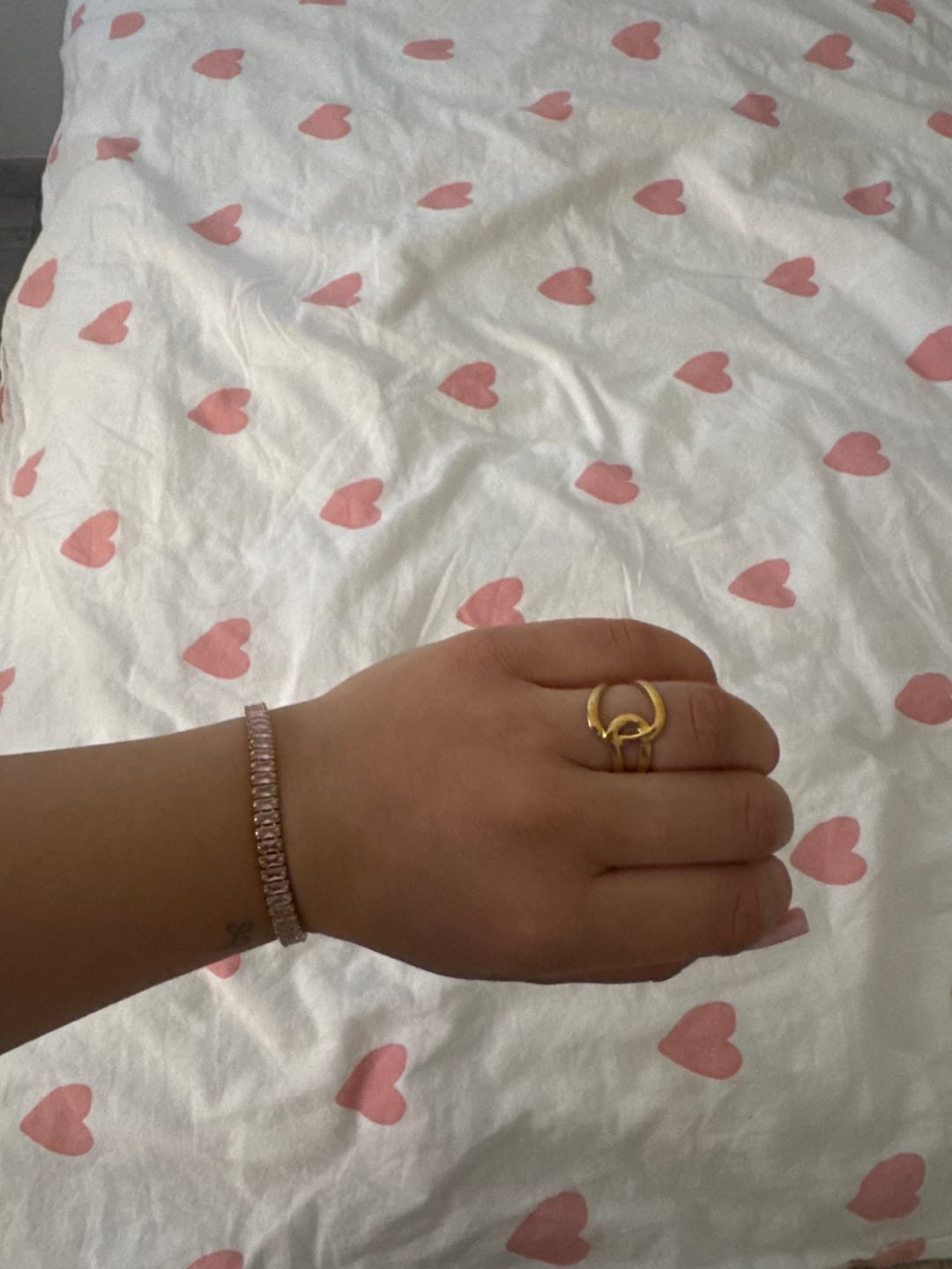 Customer photo review of Abstract Ring | 18K vergoldet