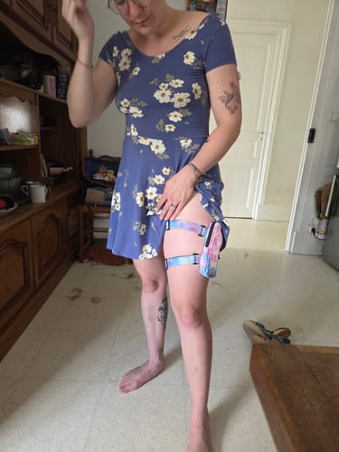 Customer photo review of Compact Diabetic Bag To Wear on Your Leg - Dia-Leg Pack