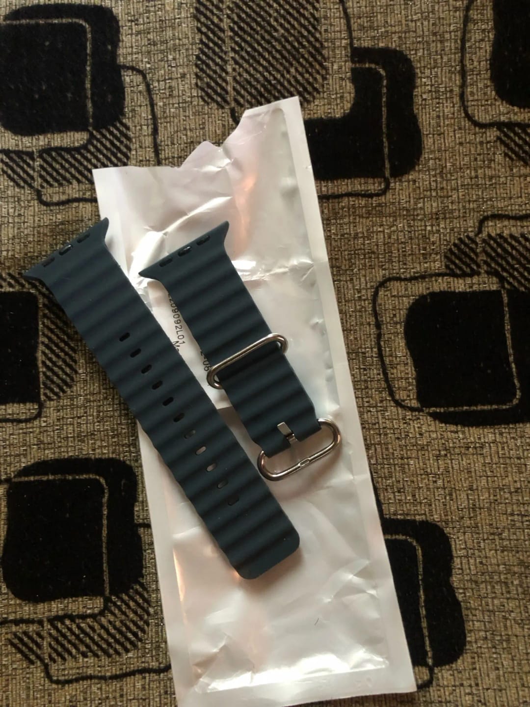 Customer photo review of Apple Watch Silicone Strap - Soft Waterproof and Breathable