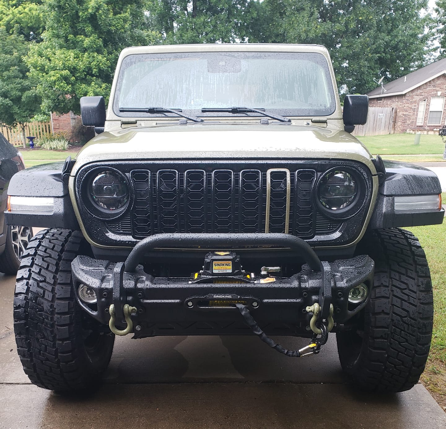 Customer photo review of Snap On Slot Cover for 2024 Grille Wrangler JL JT Grille