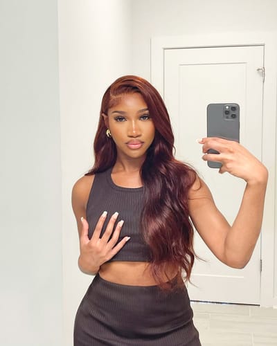 Customer photo review of Reddish Brown Ready to Go Glueless Loose Body Wave Wig 5x5 Swiss HD Invisible Knots Pre-Cut Lace