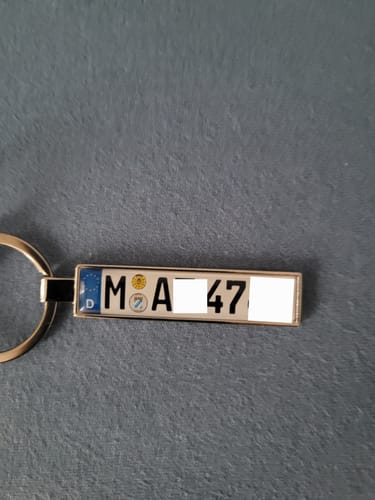 Customer photo review of Kennzeichen Schlüsselanhänger Mini Nummernschild Metall