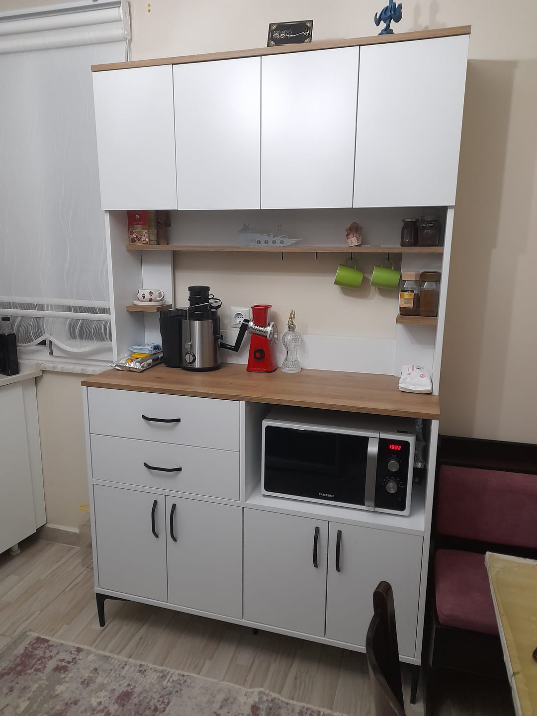 Customer photo review of Rani JE208 Çok Amaçlı Dolap 8 Kapaklı 2 Çekmeceli Kiler Mutfak Dolabı  Beyaz - Sepet Ceviz