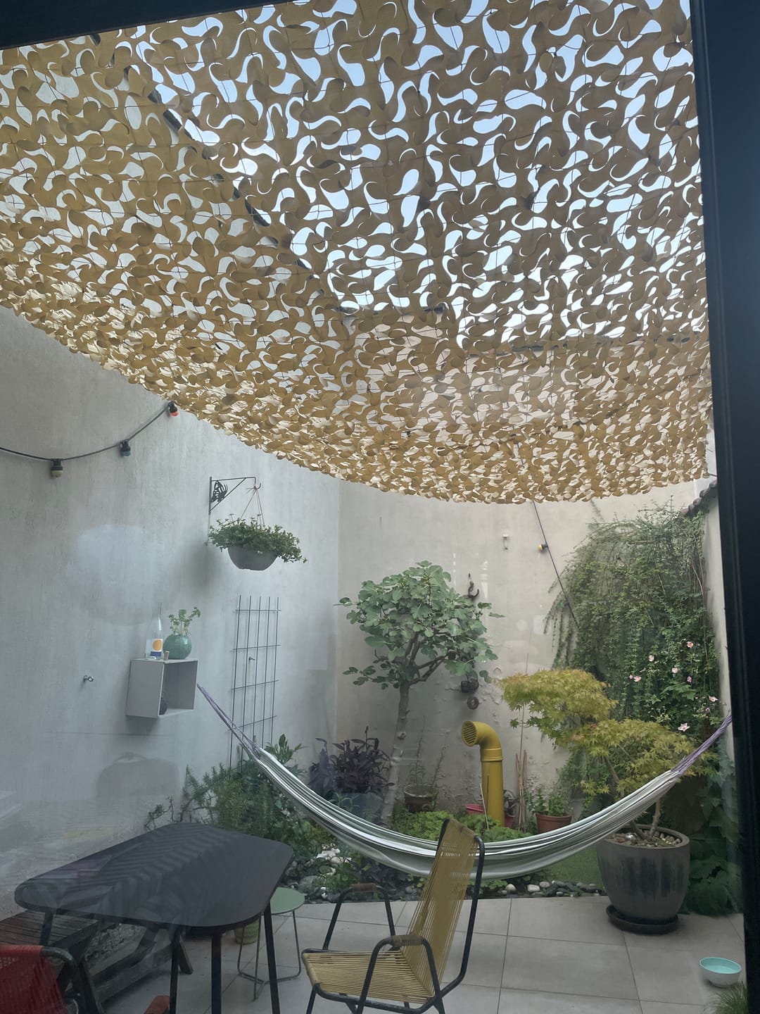 Customer photo review of Wit driehoekig camouflagenet
