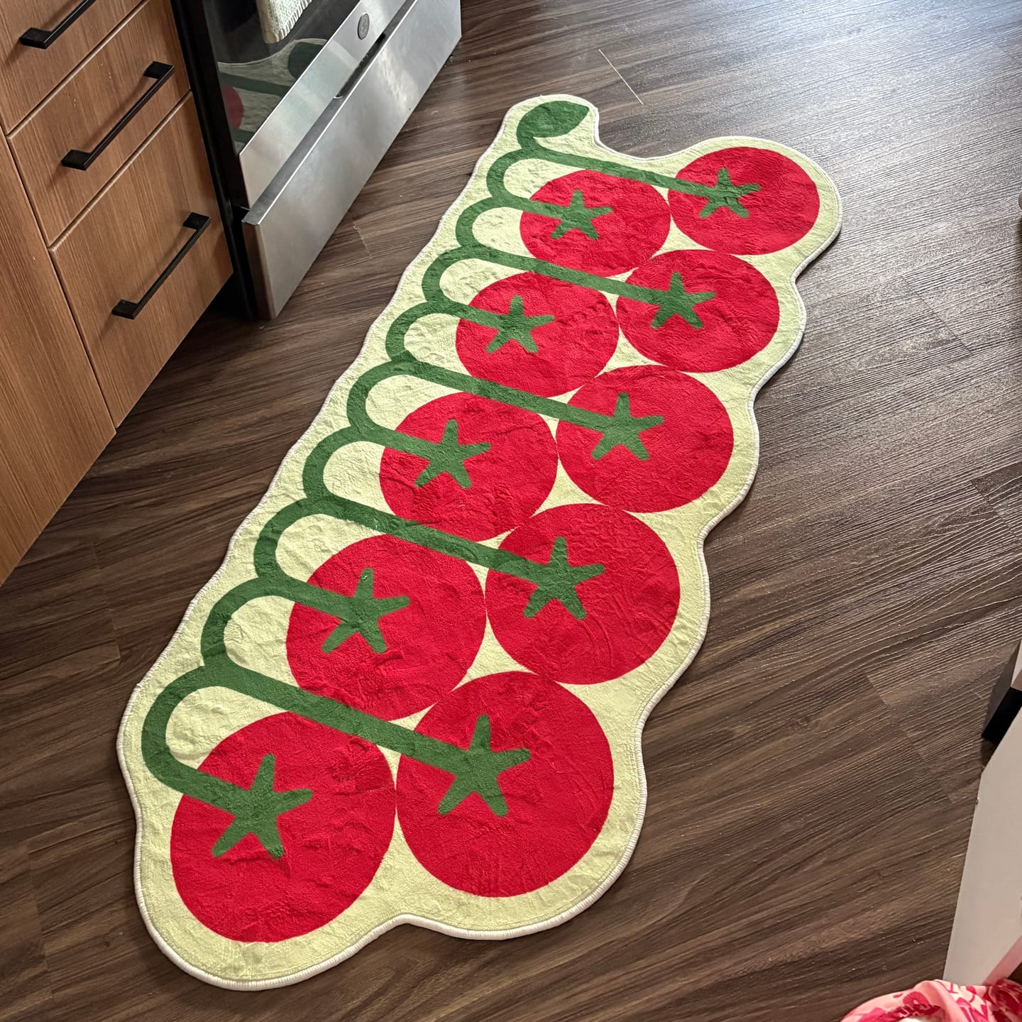 Customer photo review of Irregular Tomato Runner Rug by Johann Banta