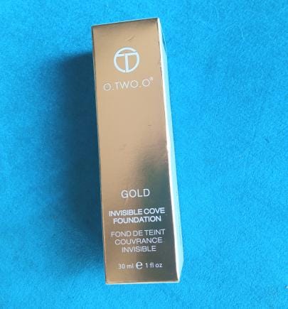 Customer photo review of O.TWO.O INVISIBLE COVER FOUNDATION