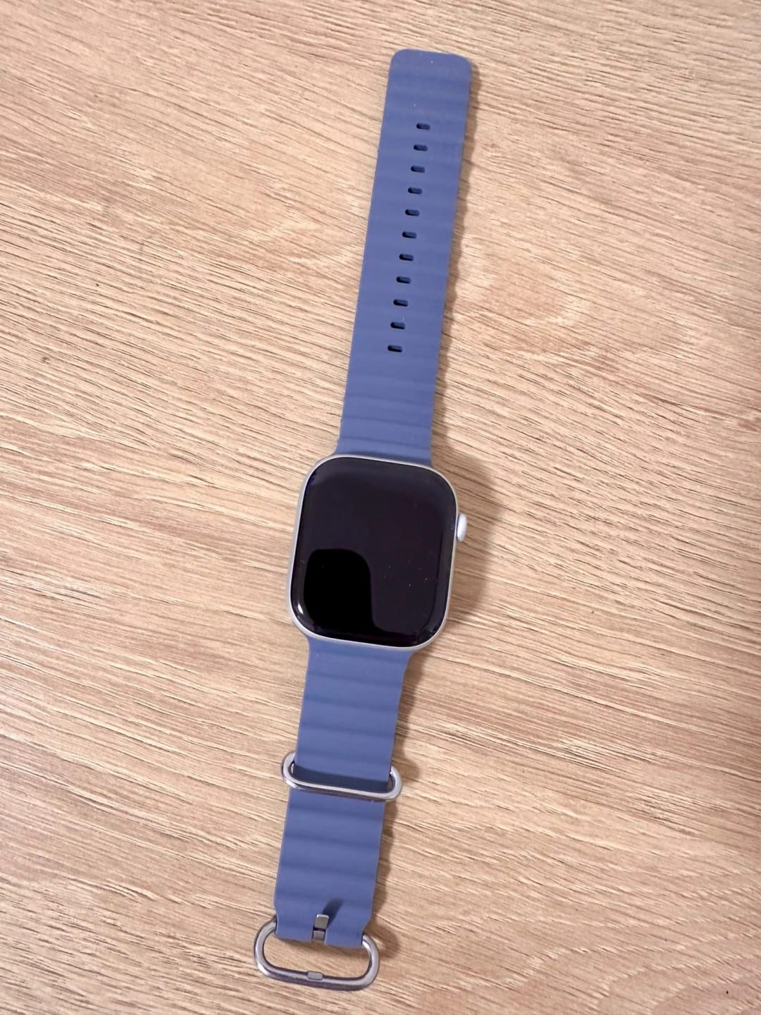 Customer photo review of Apple Watch Silicone Strap - Soft Waterproof and Breathable