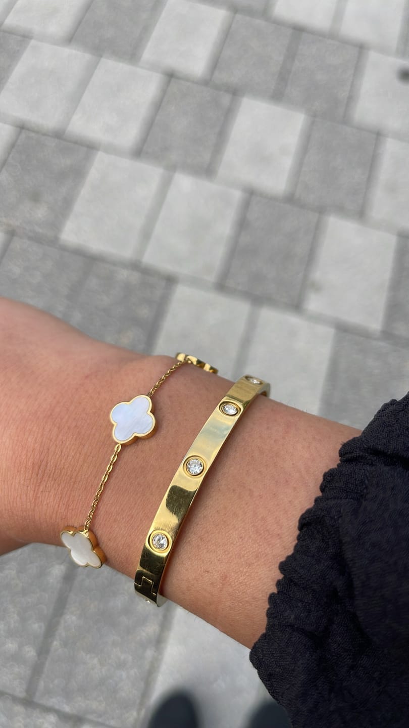 Customer photo review of Arianna Armreif | 18K vergoldet