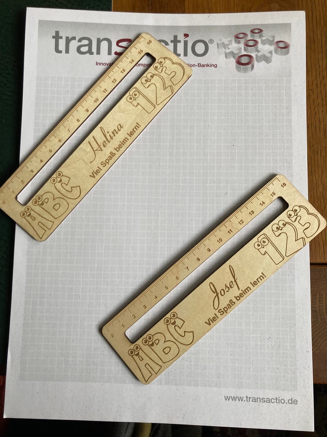 Customer photo review of Endlich Schule - Personalisiertes Lineal mit Lesehilfe für den Schulanfang