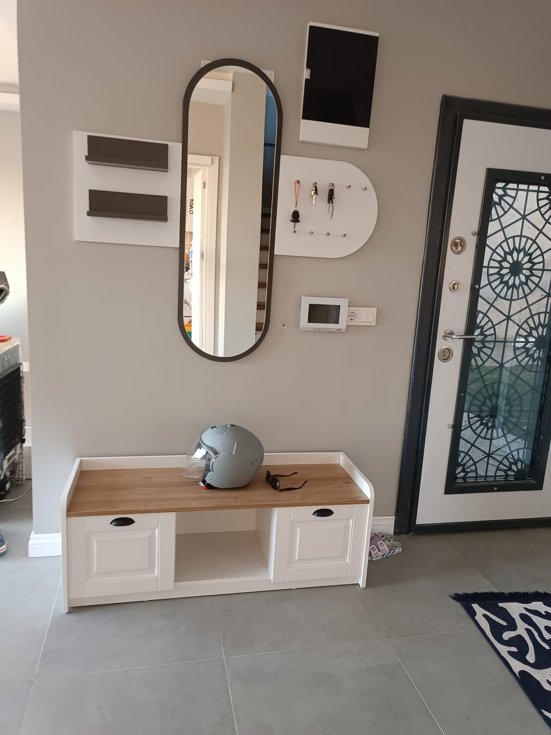 Customer photo review of Rani P2 Modern Ayakkabılık Ayakkabı Dolabı  Renk: Beyaz - S. Ceviz M1