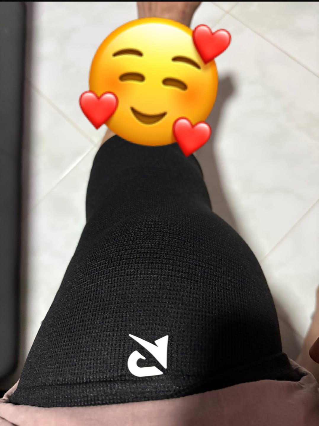 Customer photo review of Recovry™ V2 Kneesleeve