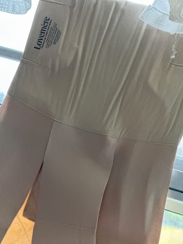 Customer photo review of Lovemere Postpartum Tummy Wrap Binder