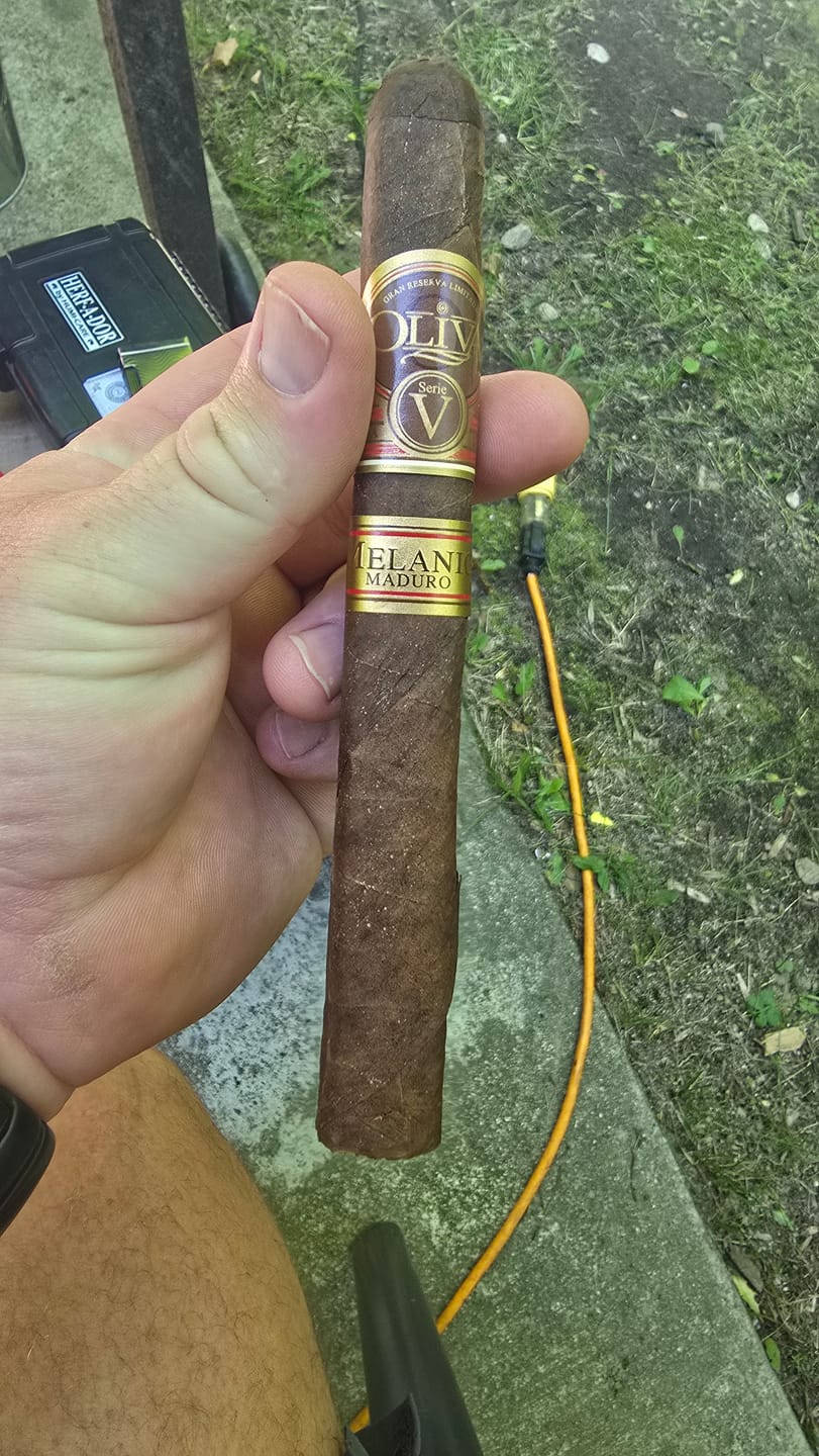 Customer photo review of Core Subscription Luxury Cigars Monthly
