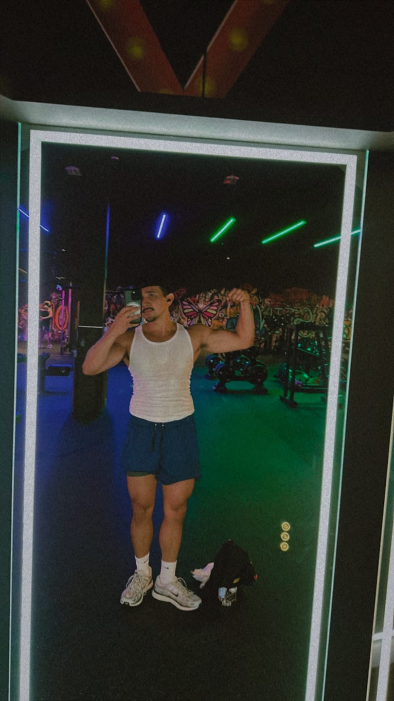 Customer photo review of 1026 - AeroMesh Shorts