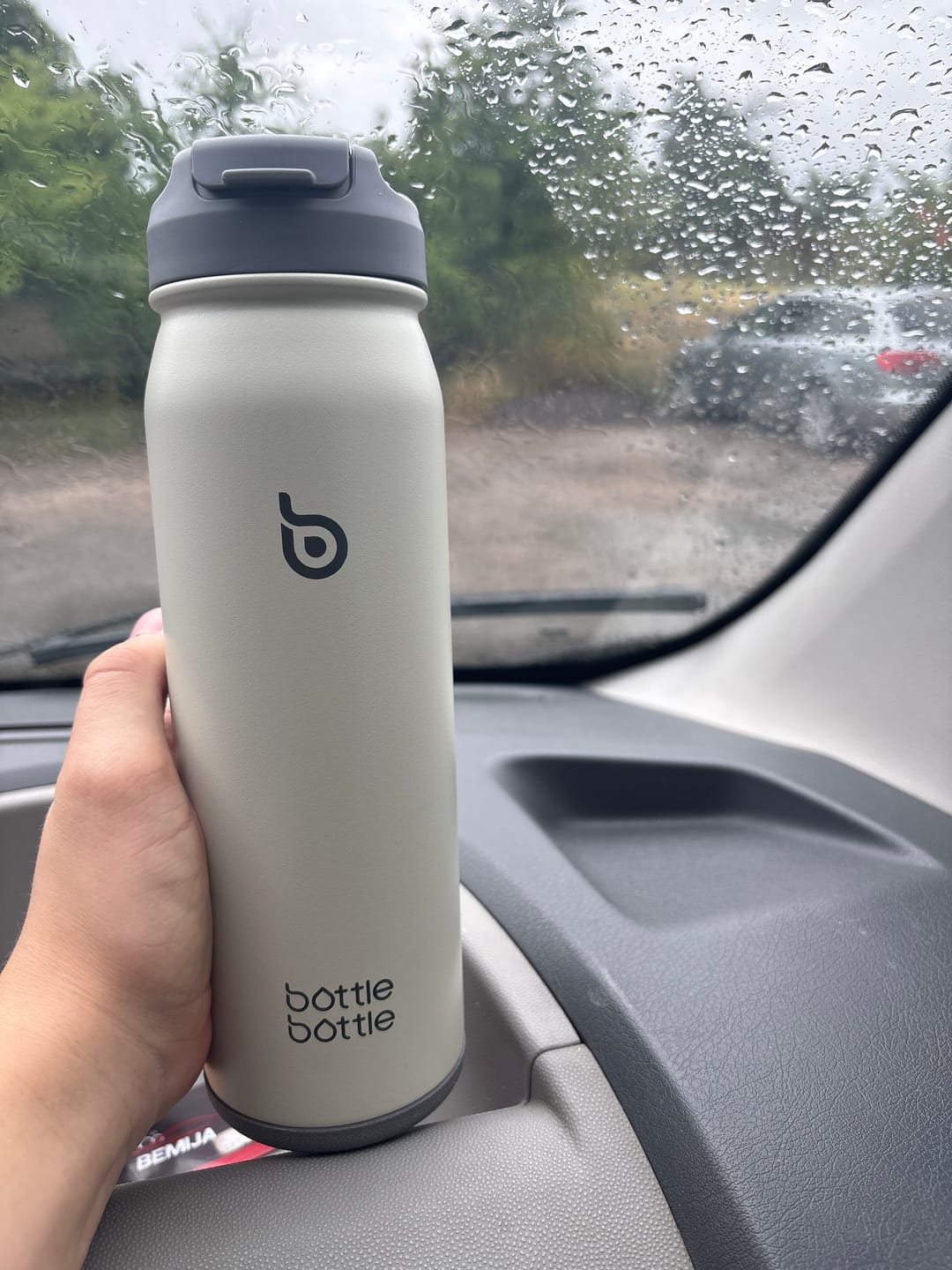 Customer photo review of Hydro X Bottle 24oz