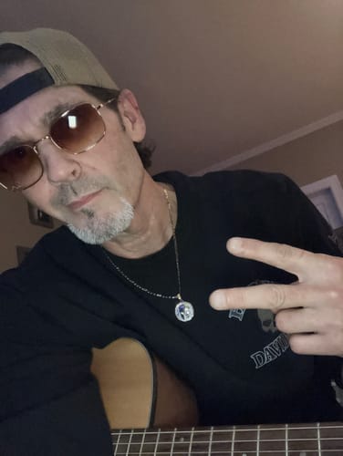 Customer photo review of Spartan Skull Veni Vidi Vici Coin Pendant