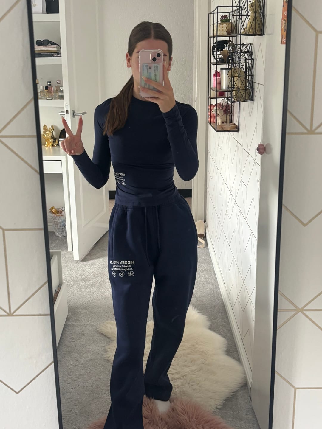 Customer photo review of LABEL STRAIGHT LEG SWEATPANTS NAVY