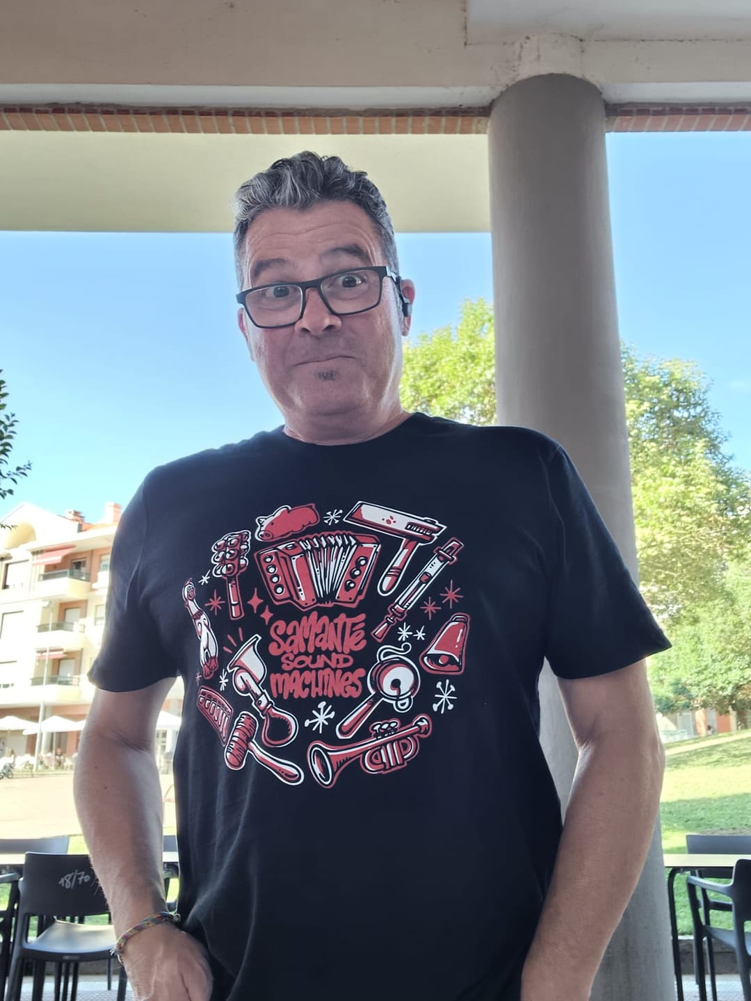 Customer photo review of Camiseta "Samanté Sound Machines"