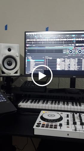 Customer video review of Pioneer DJ 5" Active Desktop Monitor System with Bluetooth - Pair