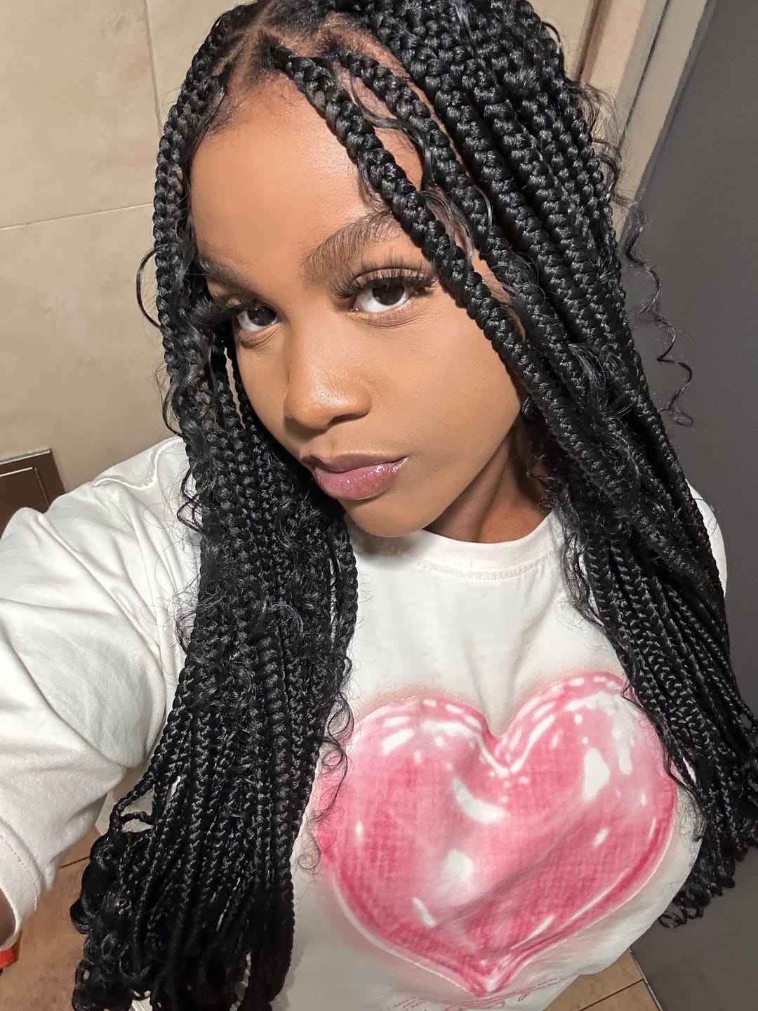 Customer photo review of Aelfric Eden Love Balloon Graphic Tee
