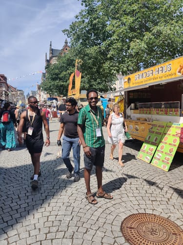 Customer photo review of Chemise à manches courtes vintage à rayures vertes rétro pour hommes boutonnée des années 70