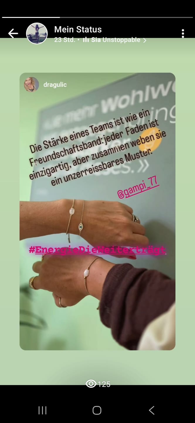 Customer photo review of Edelsteinkarte mit Moonstone