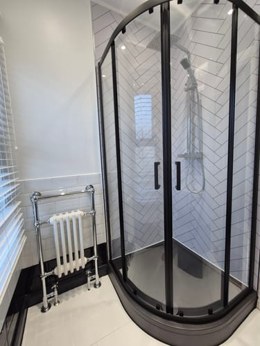 Customer photo review of ShowerWorX Atlantic Matt Black 900mm Quadrant Shower Enclosure with Slate Shower Tray