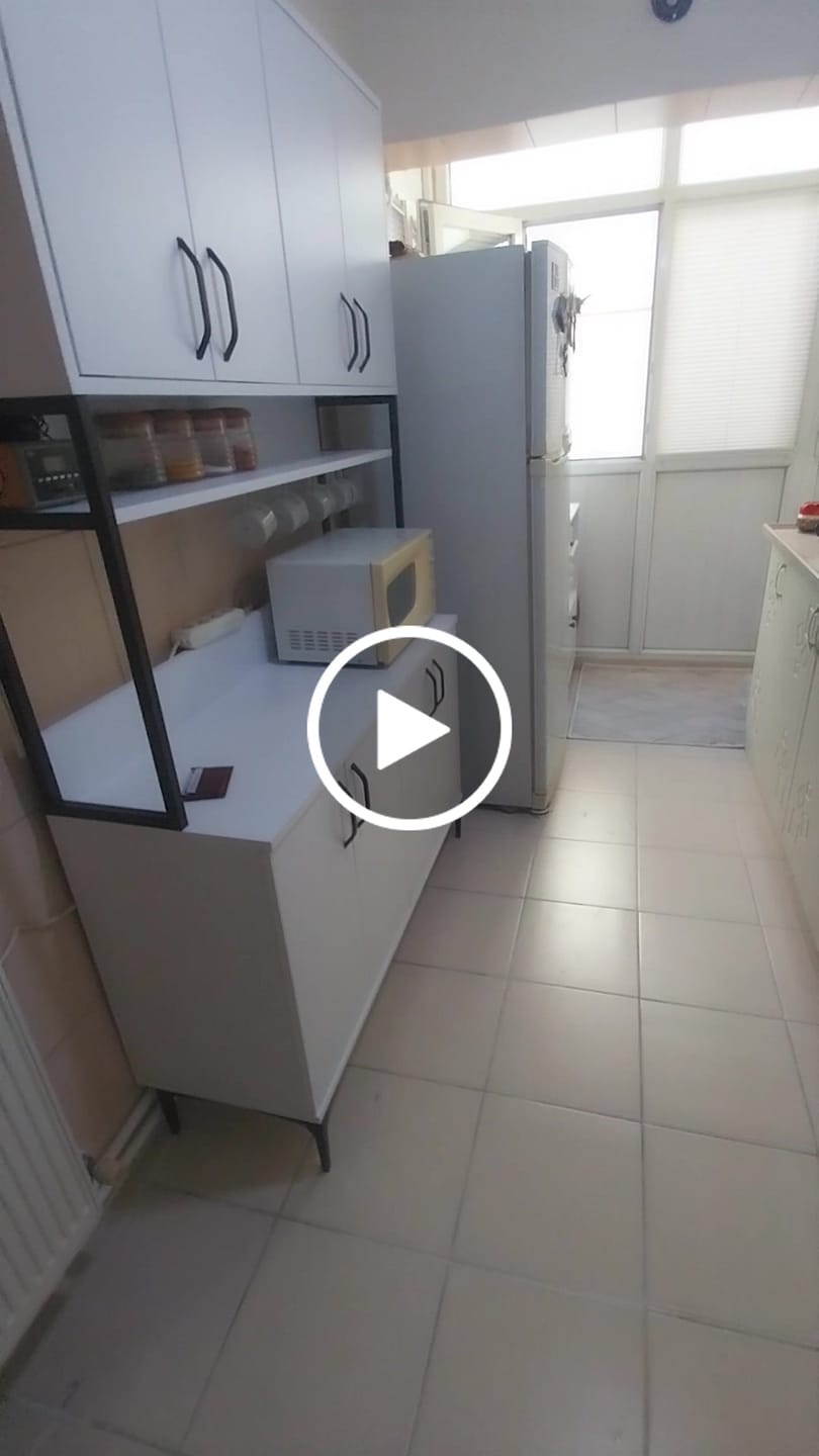 Customer video review of Rani JE173 Çok Amaçlı Dolap 8 Kapaklı Raflı Kiler Mutfak Dolabı Beyaz