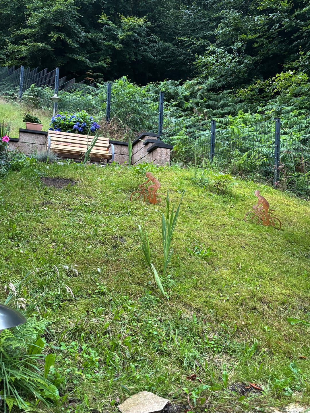 Customer photo review of Gartenstecker Radfahrerin