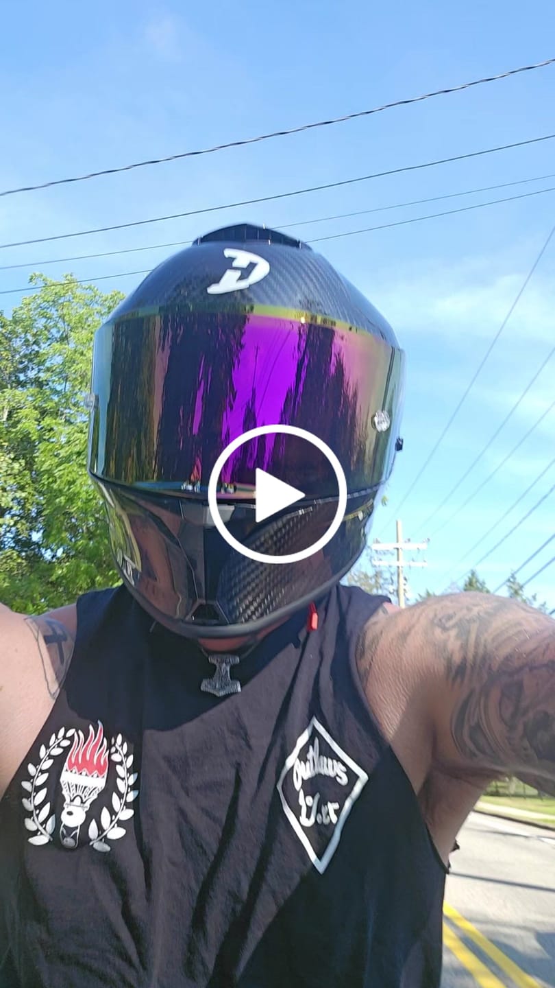 Customer video review of D.O.T. & ECE Daytona Viper- Grey Carbon Fiber