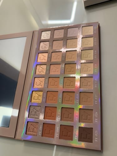 Mariam A. review of 32 SHADOW PALETTE (LIGHT) image 1 out of 1