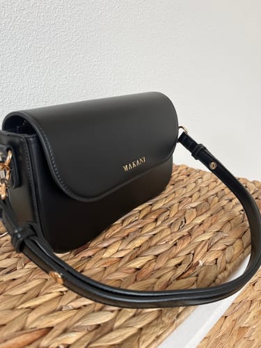 Customer photo review of CHLOIE - BLACK