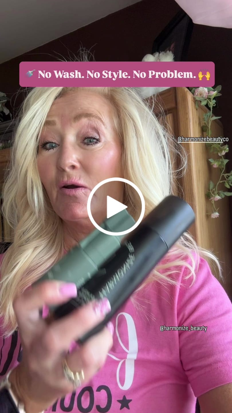 Customer video review of Root Texturizing Powder + Flex Hold Hairspray Bundle