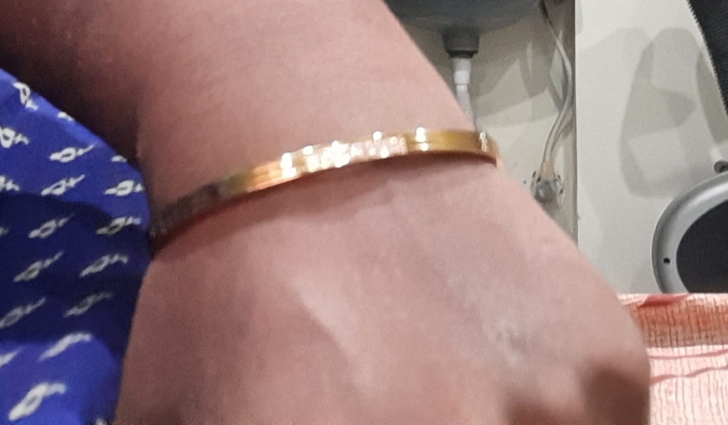 Customer photo review of Floral Diamonds Bangle Bracelet