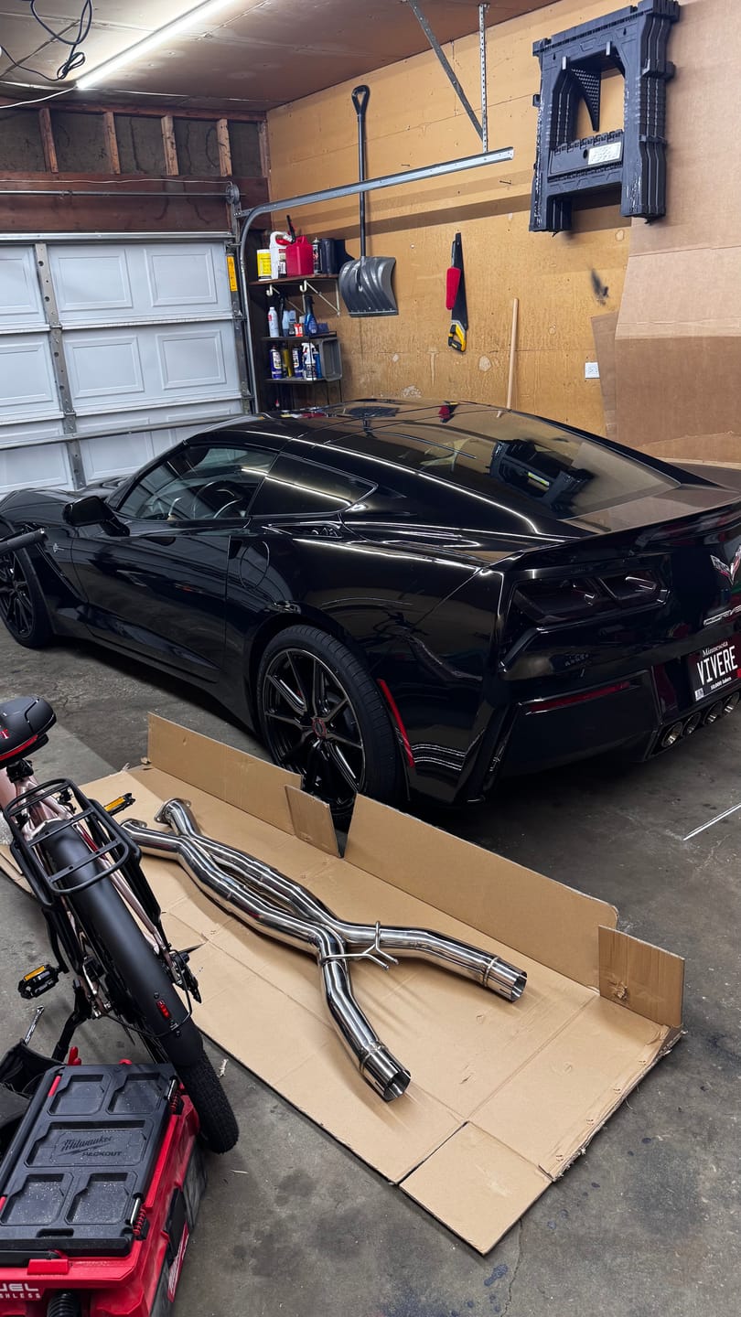 Customer photo review of Corvette C7 3" 6.2L V8 3" Connection Performance X-Pipe